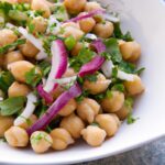 Mediterranean Chickpea Salad: A Fresh Taste of Nutrition