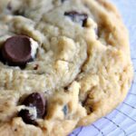Irresistible Vegan Chocolate Chip Cookies: A Sweet Guide